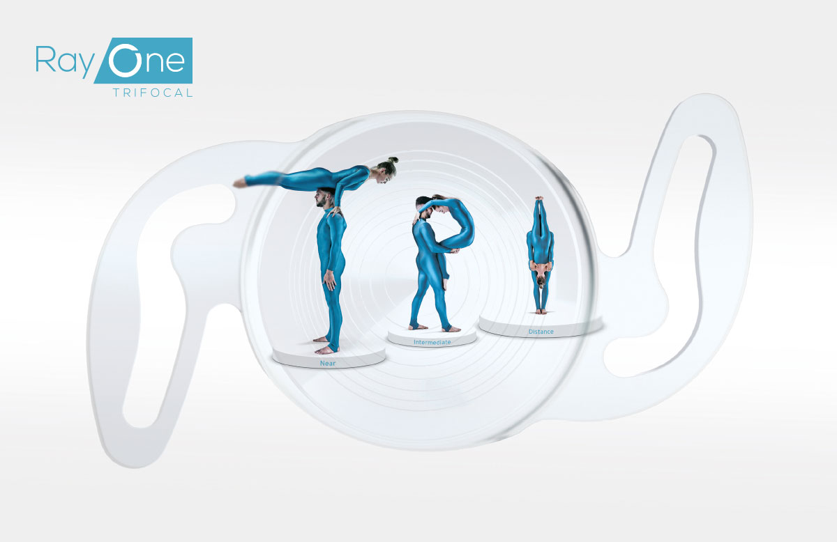Le lenti RayOne® Trifocal, il nuovo membro della famiglia RayOne®, offrono prestazioni affidabili, tecnologia aptica collaudata e stabilità eccezionale.