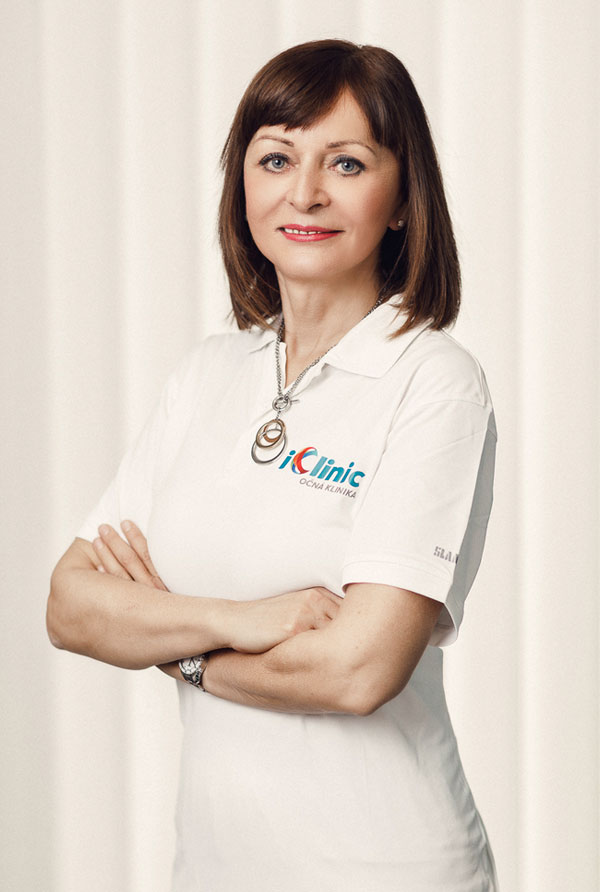 Medico oftalmologo Dr. Mária Červeňová